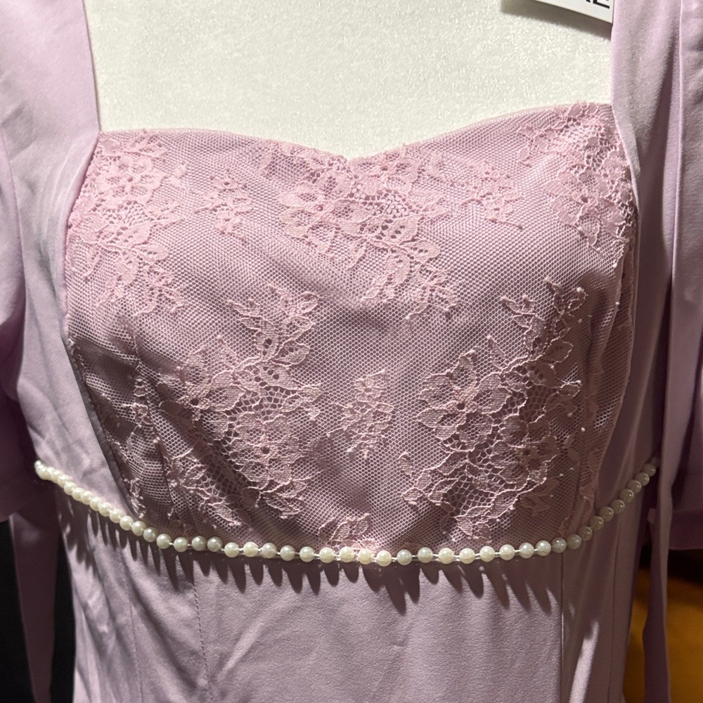 37c# NWT Flores W Sz S lavender top with lace,pearls, and bows( ribbons) accents - Picture 2 of 14